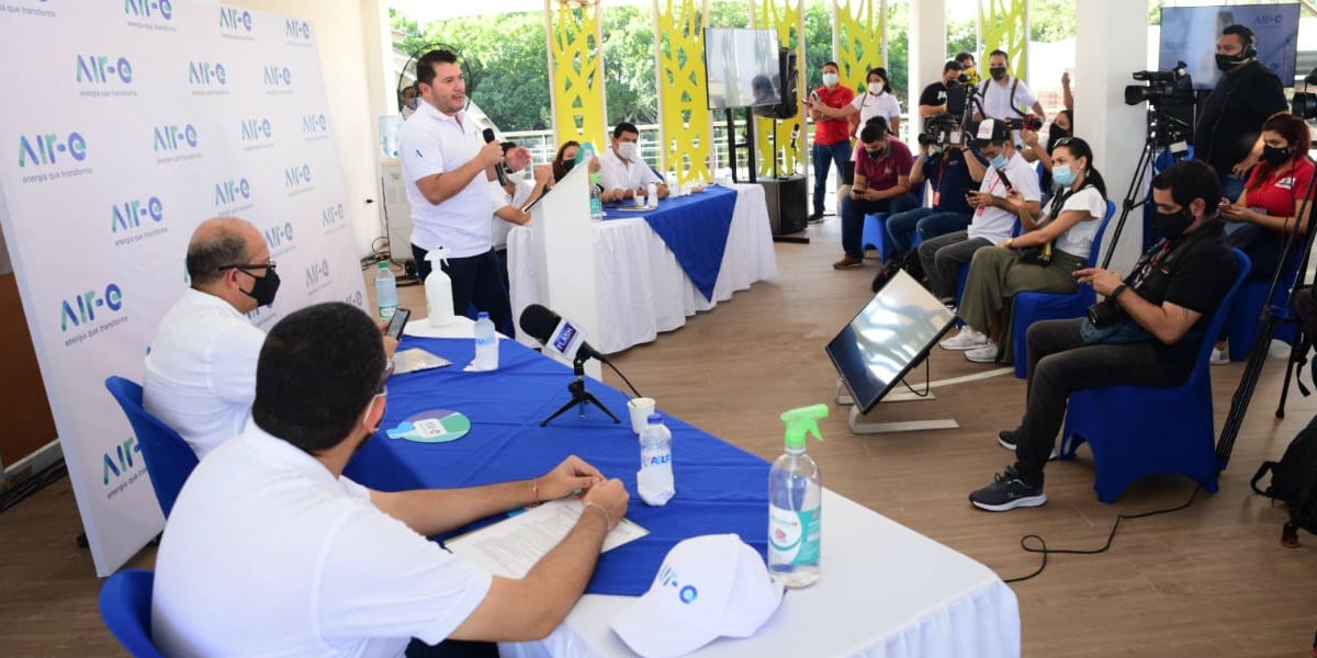 Firma del contrato en Puebloviejo. cortesía