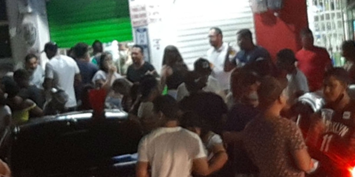Seguimiento.co Aglomeraciones de personas en El Rodadero.