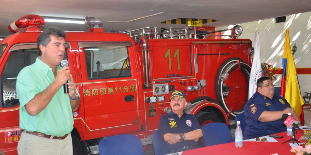 Oscar Mejía - Seguimiento.co El camión, de origen japonés, fue entregado por el presidente del Grupo Daabon, Manuel Julián Dávila.