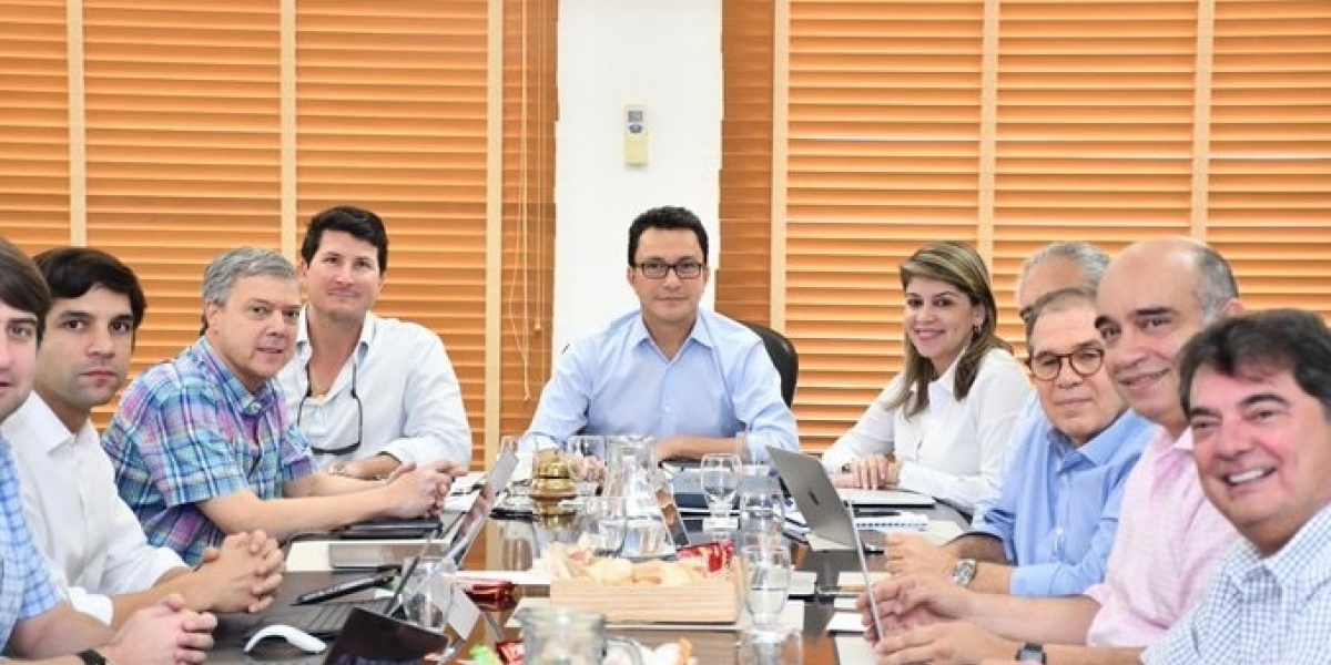 @CarlosECaicedo El pasado viernes 31 de enero se llevó a puerta cerrada la reunión entre Carlos Caicedo y la junta directiva del Puerto.