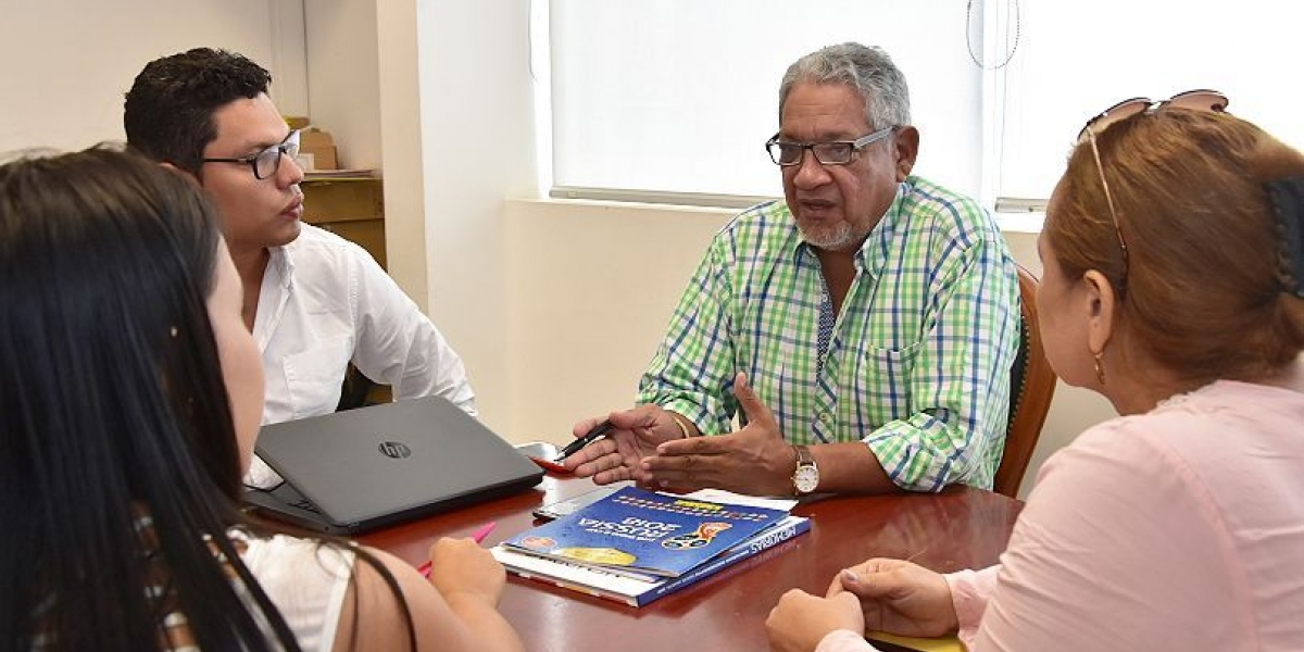 Cortesía Reunión