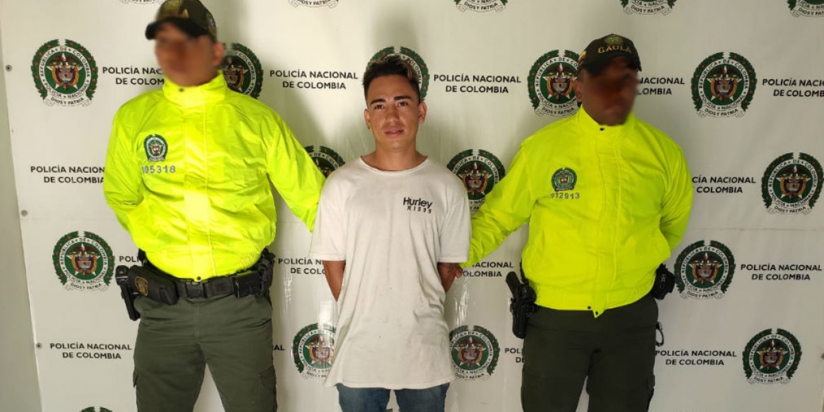 Alias 'El Chino' fue capturado en flagrancia.