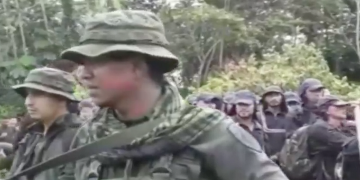 Noticias Caracol Policías y erradicadores retenidos.