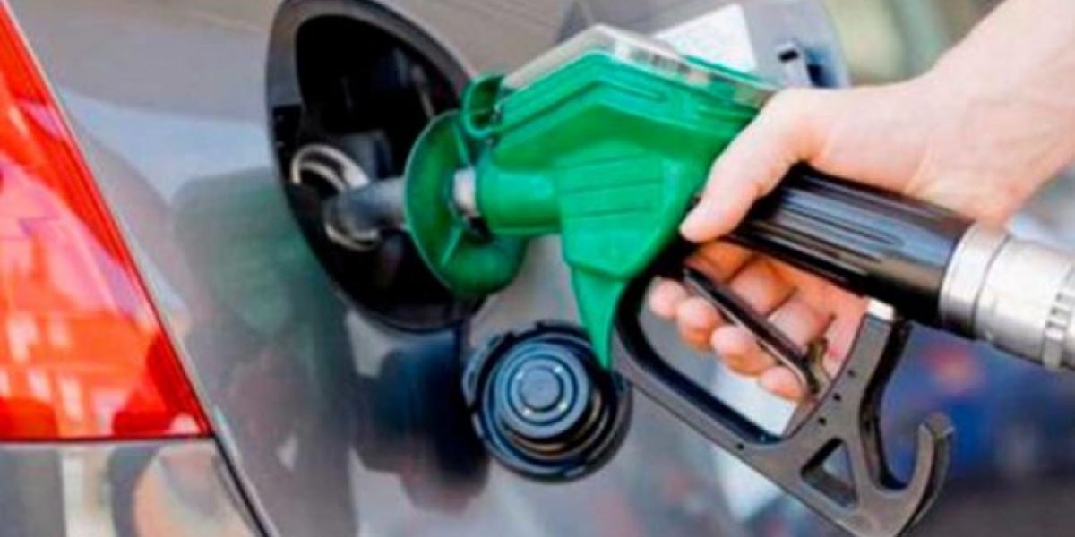 Seguimiento.co Esta media noche vence plazo máximo para que las estaciones de servicio bajen los precios de combustibles en el país.