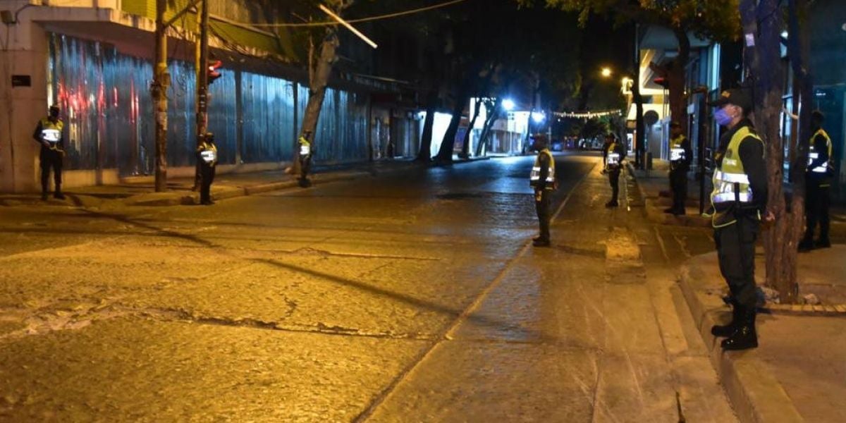 cortesía. Calles solas en Santa Marta.