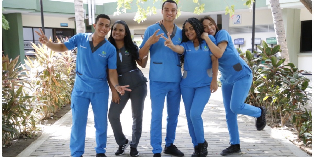 UCC Santa Marta Estudiantes de la UCC se beneficiarán con descuentos en la matrícula.