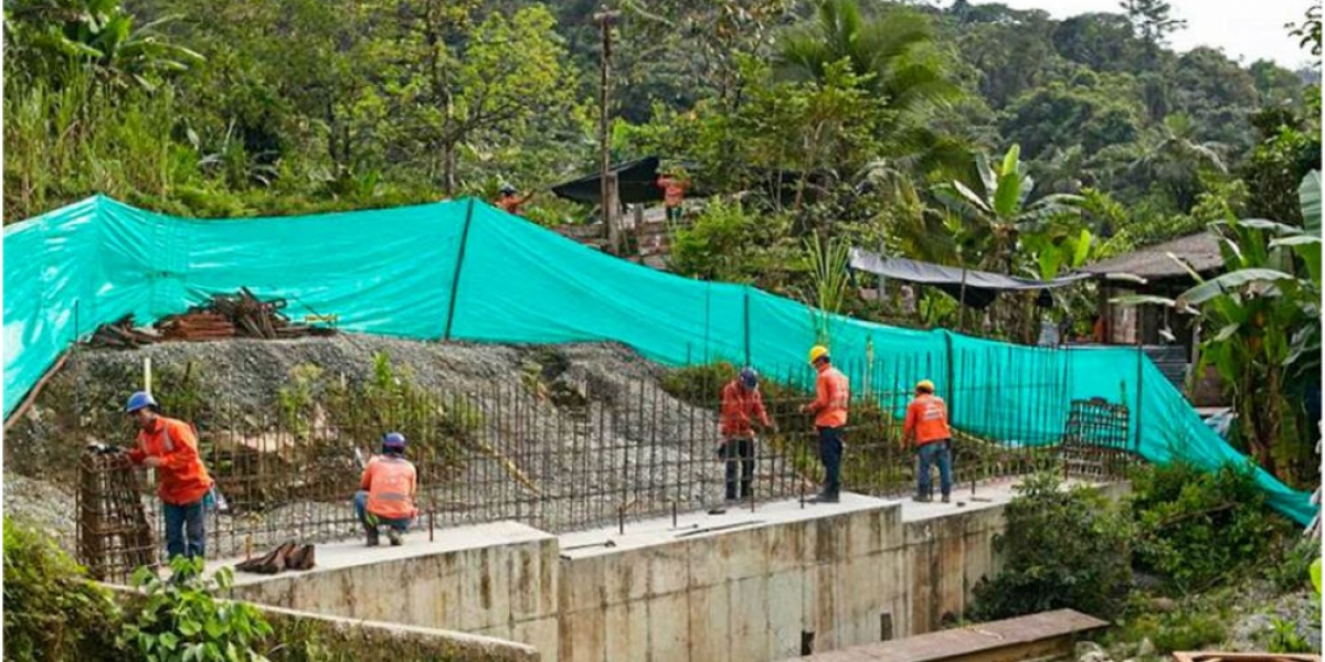 Presidencia Obras de la Transversal.