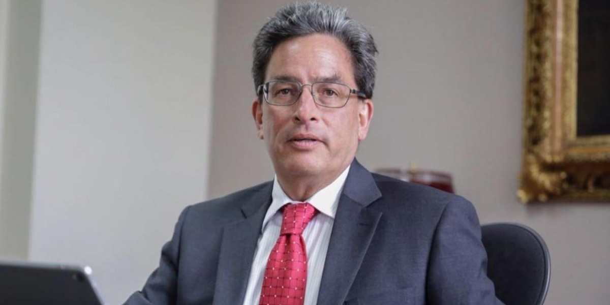 cortesía. Alberto Carrasquilla, Ministro de Hacienda.