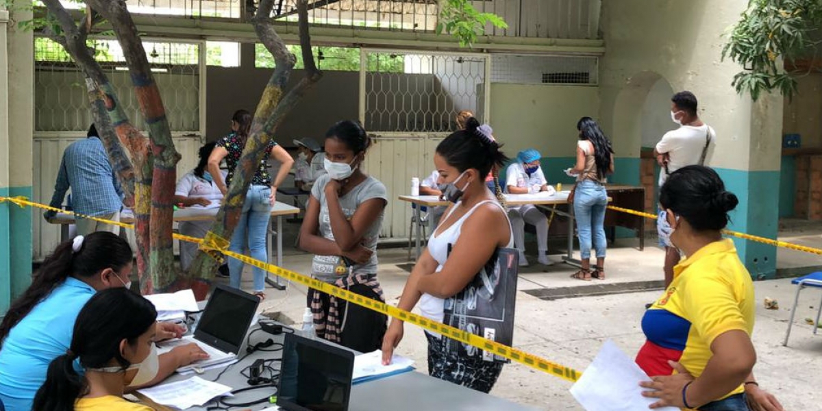 Ultima jornada de la primera etapa de entrega de alimentos por parte del PAE.