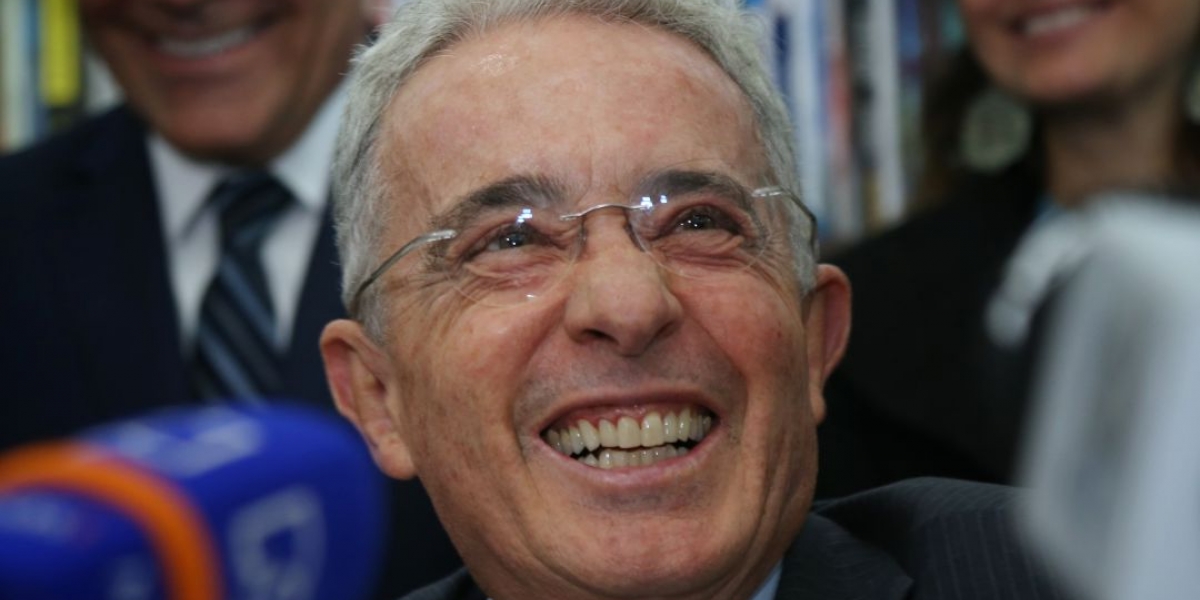 Álvaro Uribe, expresidente de la República y, ahora, exsenador.