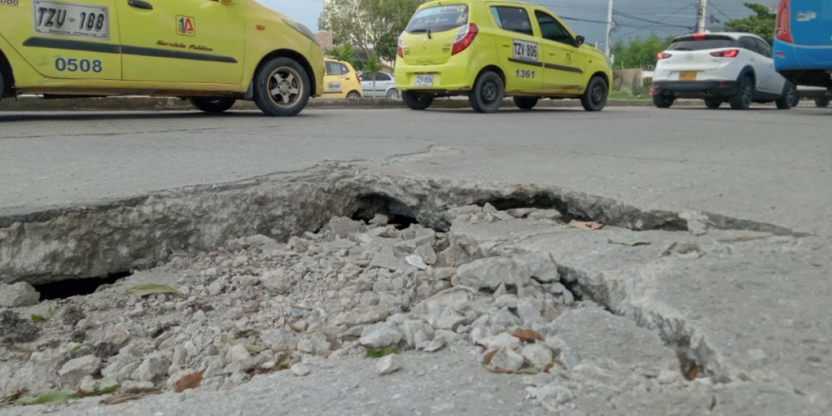 Afectación en cercanías del puente El Mayor.