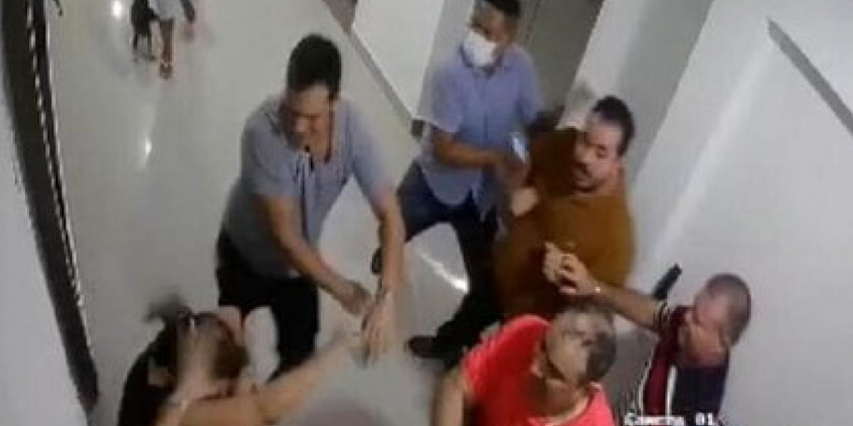 Archivo Momento de la agresión a la pediatra Dalila Peñaranda.