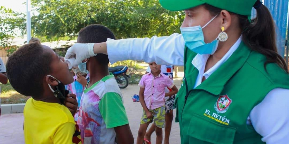 Alcaldía de El Retén La Alcaldía de El Retén participó a doble jornada en el proceso de desparasitación.