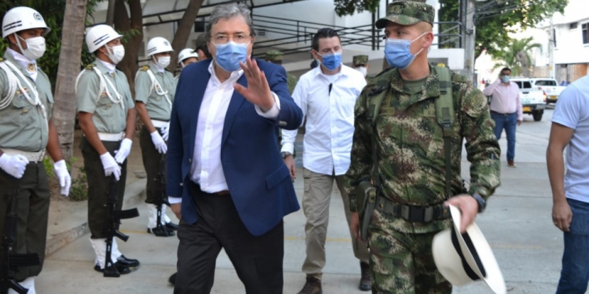 Carlos Holmes Trujillo.