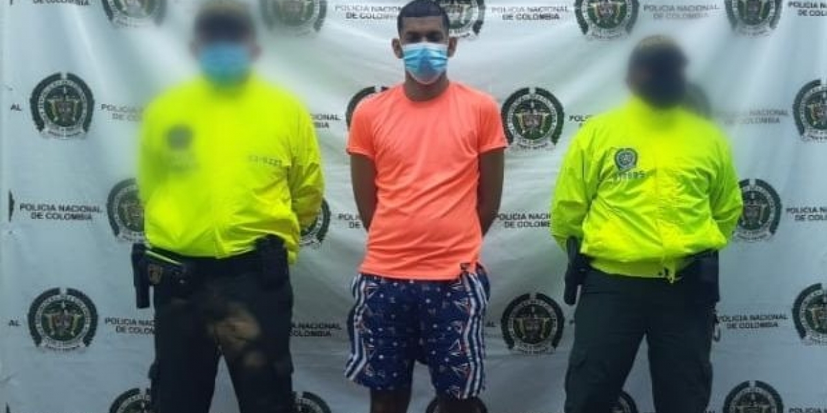 El capturado se encuentra en las instalaciones de la Policía en Fundación a espera de ser internado en una de las cárceles del INPEC.