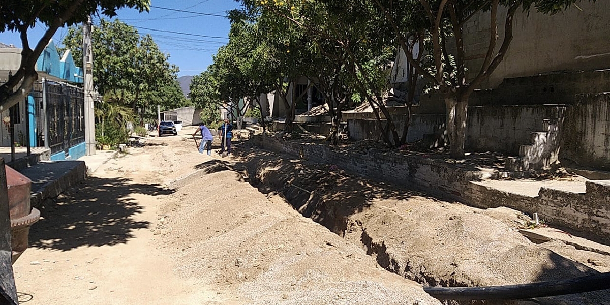 Adecuación de redes de agua potable en la urbanización La Rosalía.