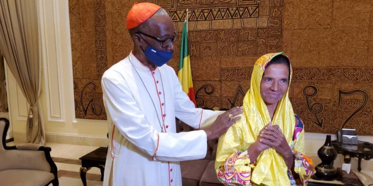 @PresidenceMali Gloria Cecilia Narváez.