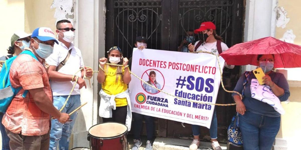 Seguimiento Protesta de profesores que no han sido nombrados.