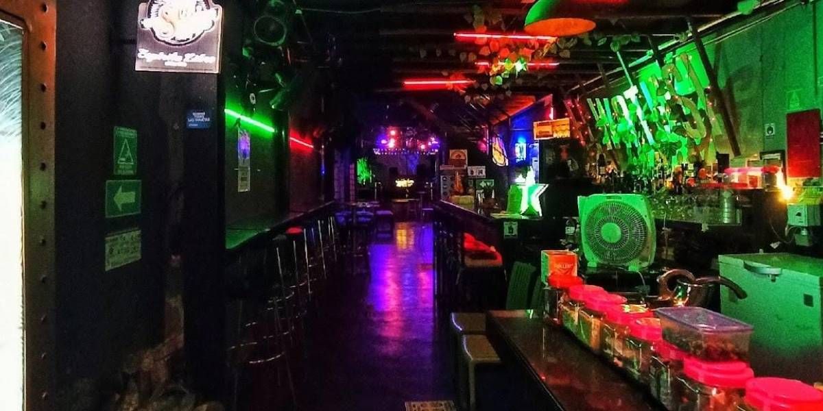 Redes sociales Discoteca - bar El Watusi.
