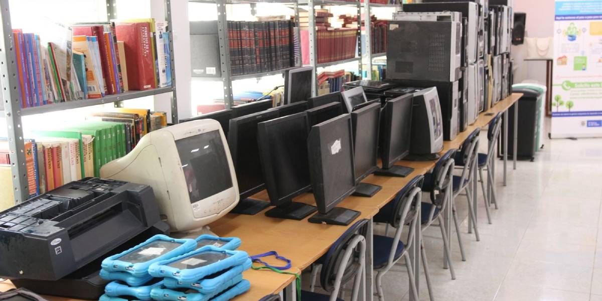 Computadores recolectados en colegios del Distrito.