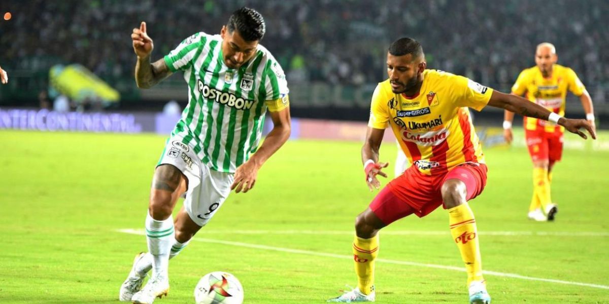 Jefferson Duque superando la marca de Carlos Ramírez.