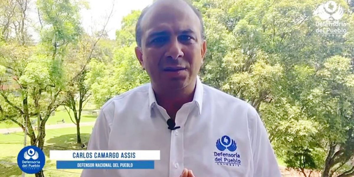 Defensor del Pueblo, Carlos Camargo.
