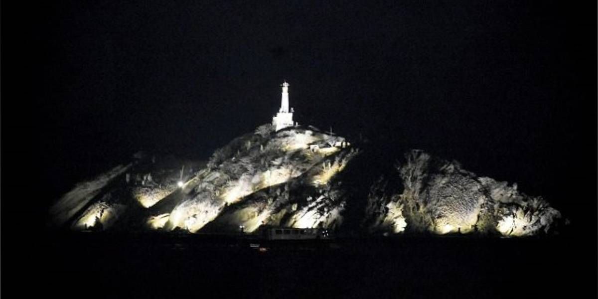 El Morro fue iluminado en el año 2019, pero un año después, con la salida de Dajud, dejó de estar iluminado.