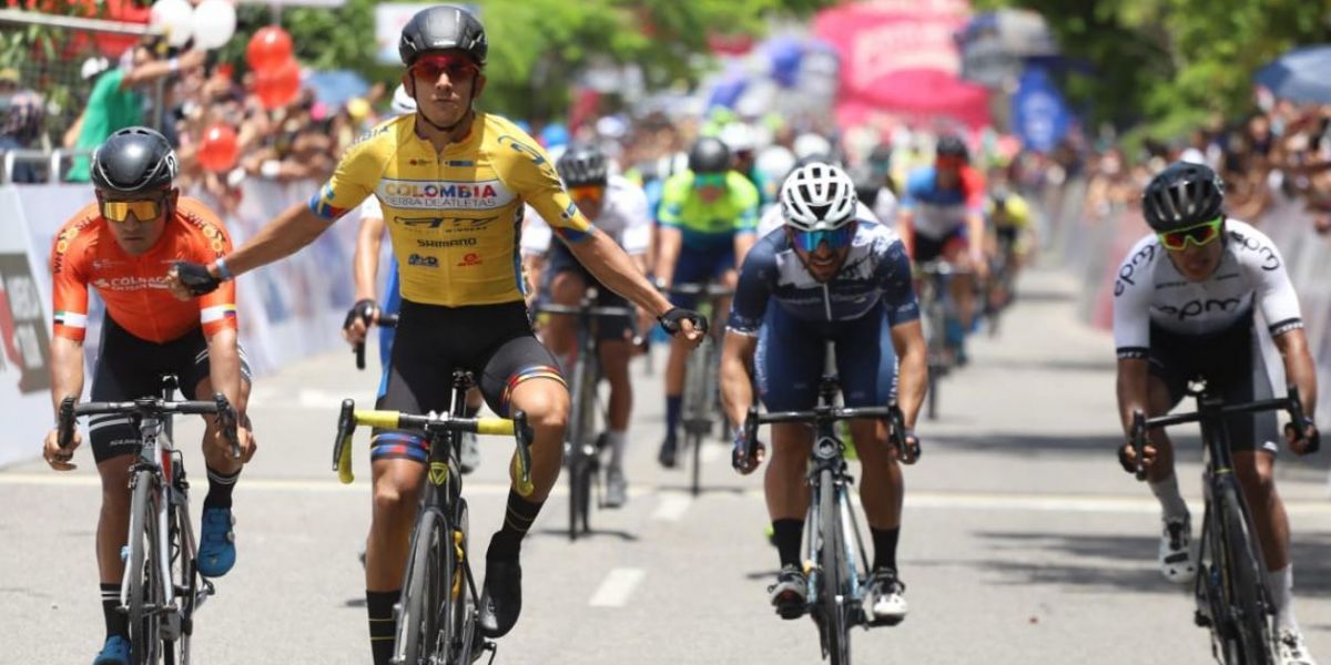 Zona Cero Nelson Soto se impone en la meta en Yopal.