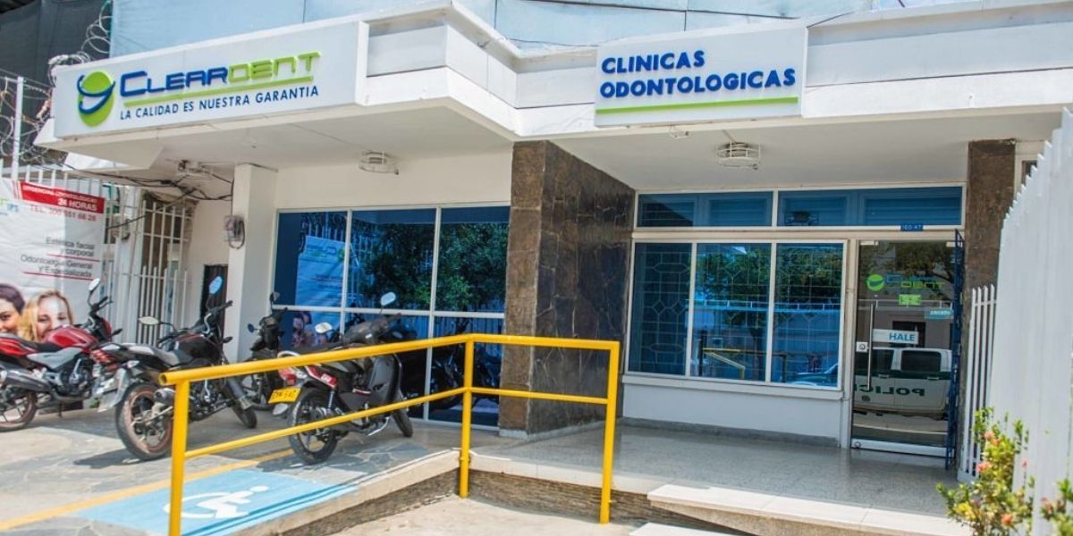 Seguimiento Clear Dent, ubicada en la Avenida del Libertador.