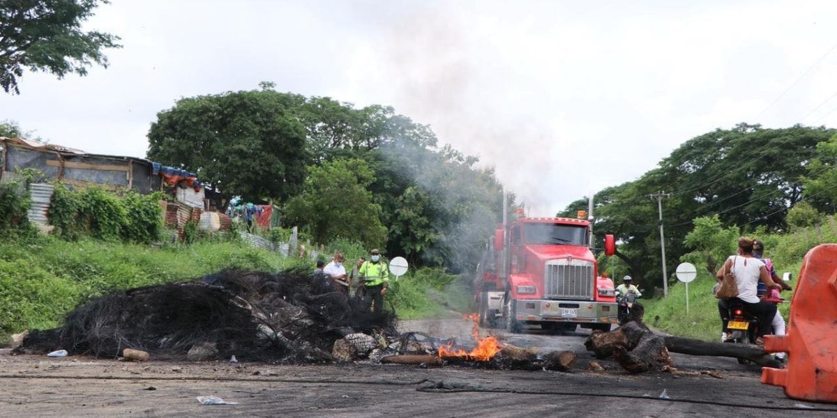 Bloqueos en Ariguaní.