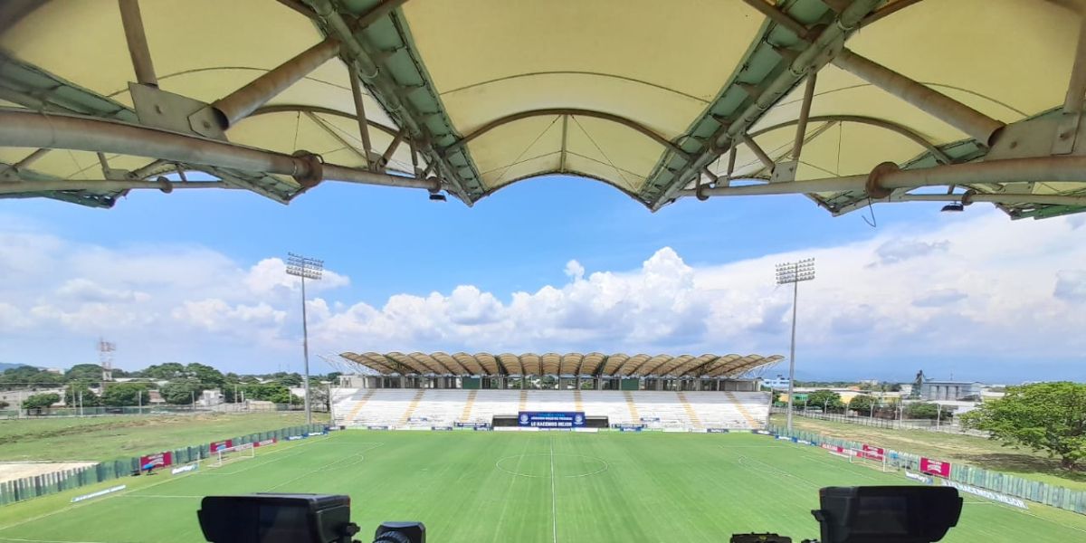Valledupar FC Estadio Armando Maestre, de Valledupar.