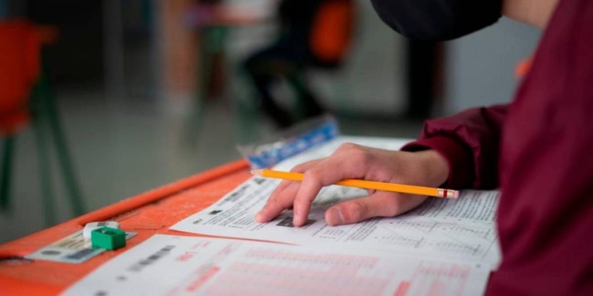 Seguimiento Se evaluaron los resultados de las pruebas Saber Pro.