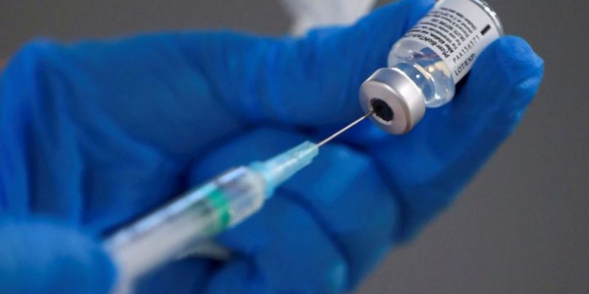 Seguimiento El estudio se desarrolló en las vacunas de Pfizer y Moderna.