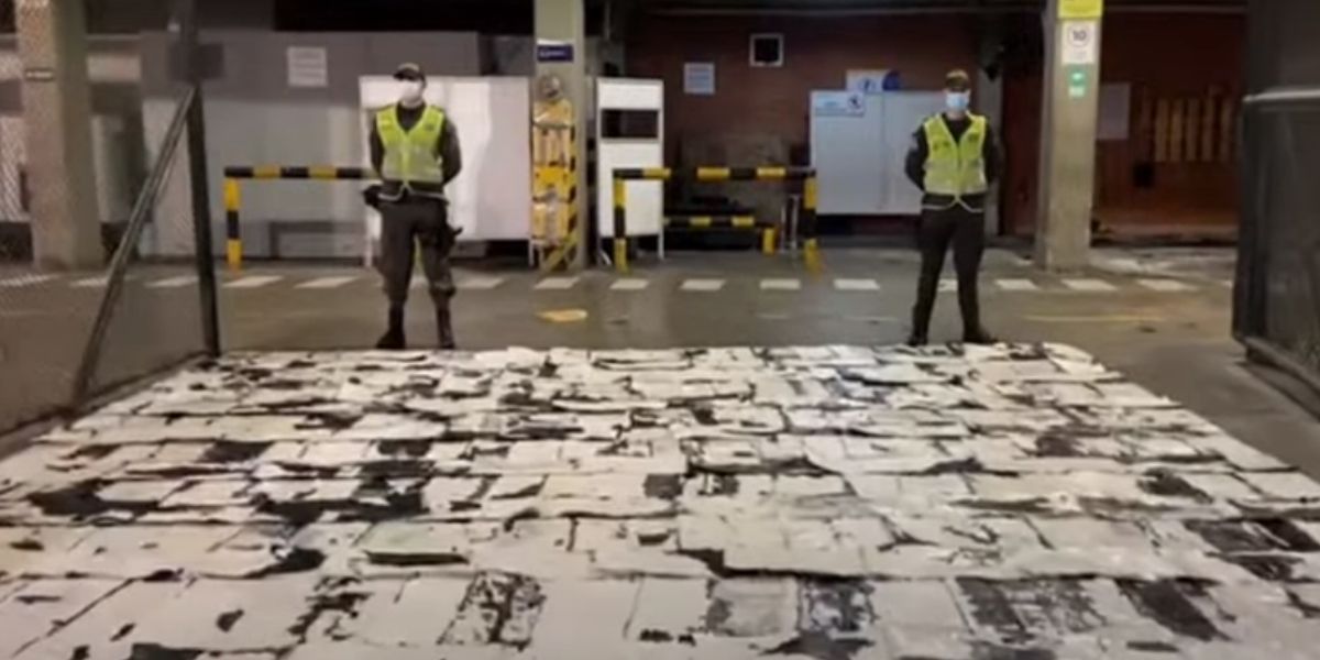 Captura de pantalla la Policía Antinarcóticos incautó una tonelada de cocaína