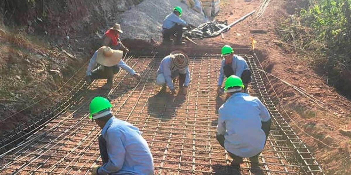 Ministerio de Transporte El Gobierno Nacional también ha dispuesto una inversión sin precedentes para la intervención de vías
