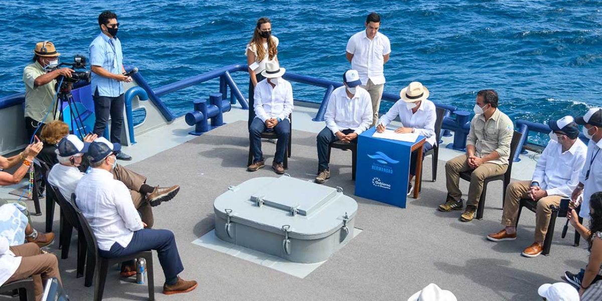 Presidencia La ampliación de la reserva marina de las Islas Galápagos forma parte del Corredor Marino compartido por Colombia, Ecuador, Panamá y Costa Rica en el océano Pacífico.
