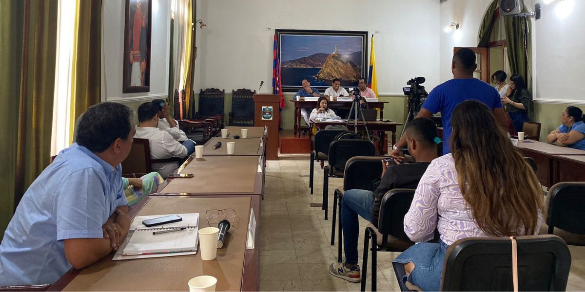 Asamblea La sesión se llevó a este martes.