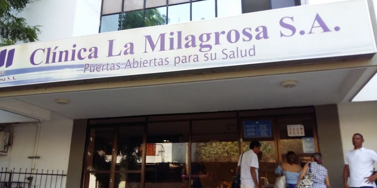 La niña fue llevada hasta la Clínica La Milagrosa.