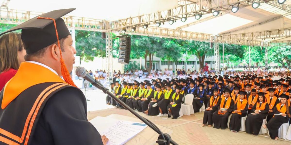 Unimagdalena Una vez más la Universidad del Magdalena se vistió de gala.