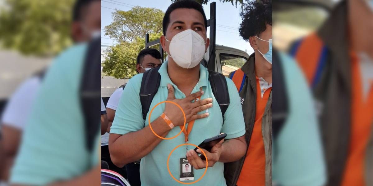 Seguimiento.co Este fue uno de los funcionarios que hizo parte del operativo.