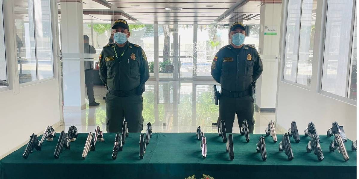 Policía Metropolitana de Santa Marta La incautación de estas armas se realizó mediante diferentes planes de registro y control.
