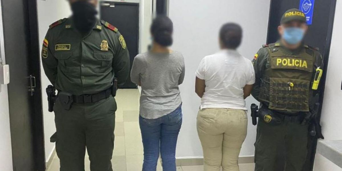 Policía Mujeres capturadas.