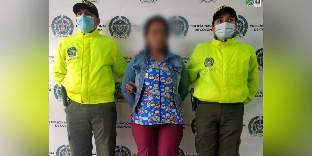 Profesora señalada de abuso y tortura.