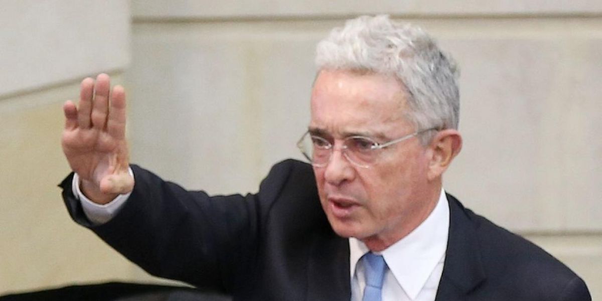 Archivo Álvaro Uribe.