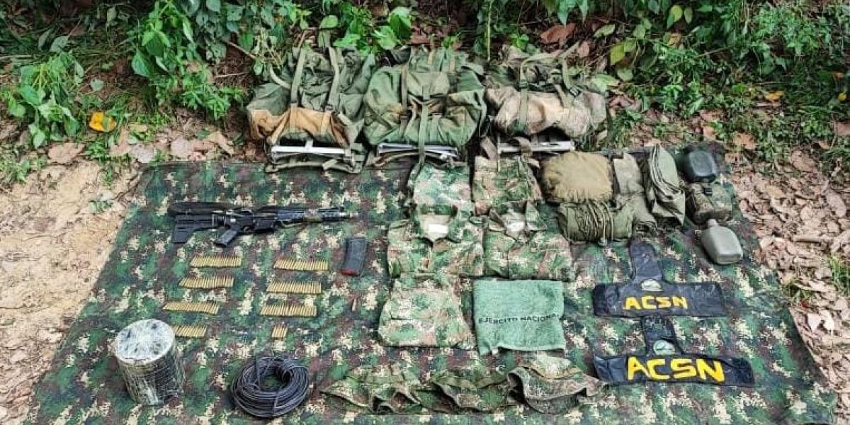 Ejército Material de guerra incautado.
