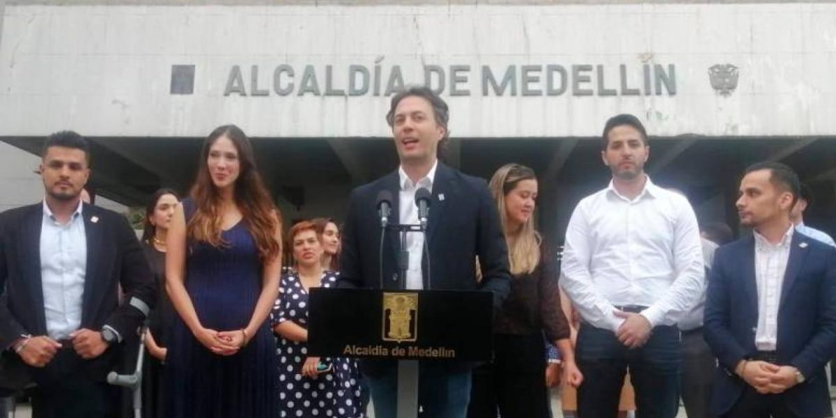 El Colombiano Daniel Quintero, alcalde de Medellín, en rueda de prensa.