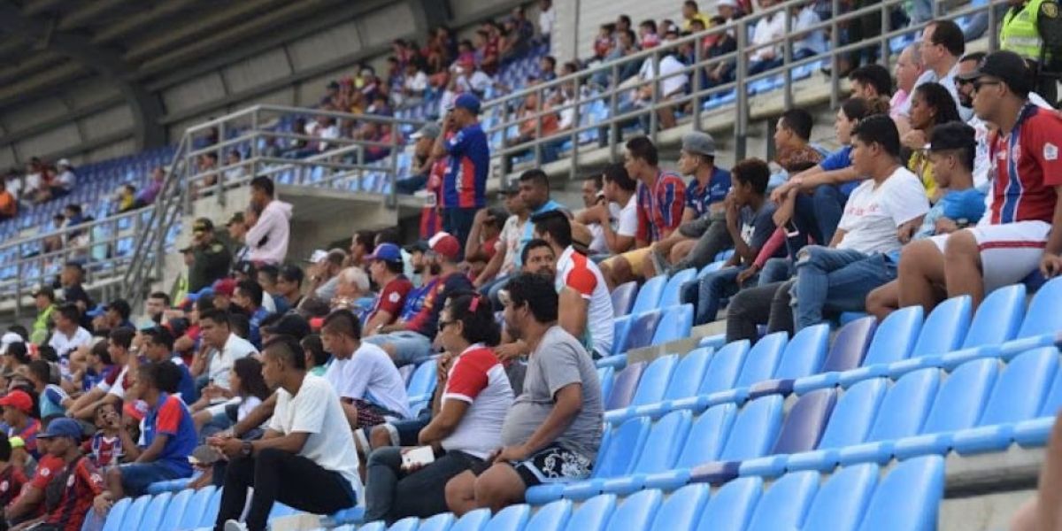 Seguimiento.co El Unión si alcanzará a jugar con público el próximo semestre.