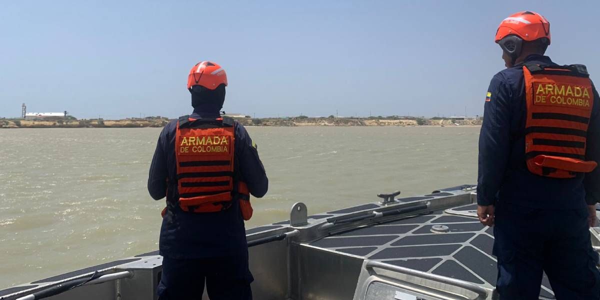 Armada Búsqueda de la embarcación.