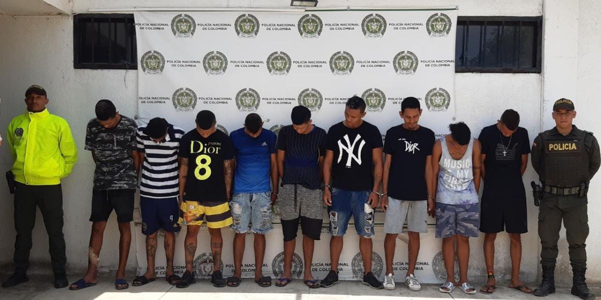 Policía Metropolitana de Santa Marta Los capturados fueron dejados a disposición de la Fiscalía General de la Nación.