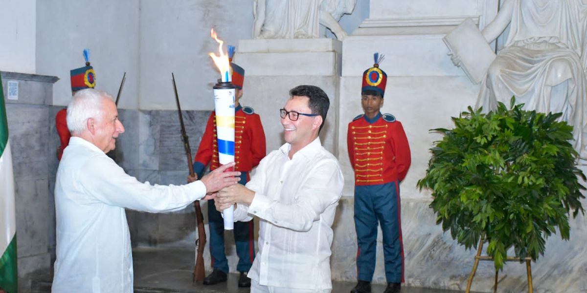 El encendido se llevó a cabo en la noche de este miércoles. 